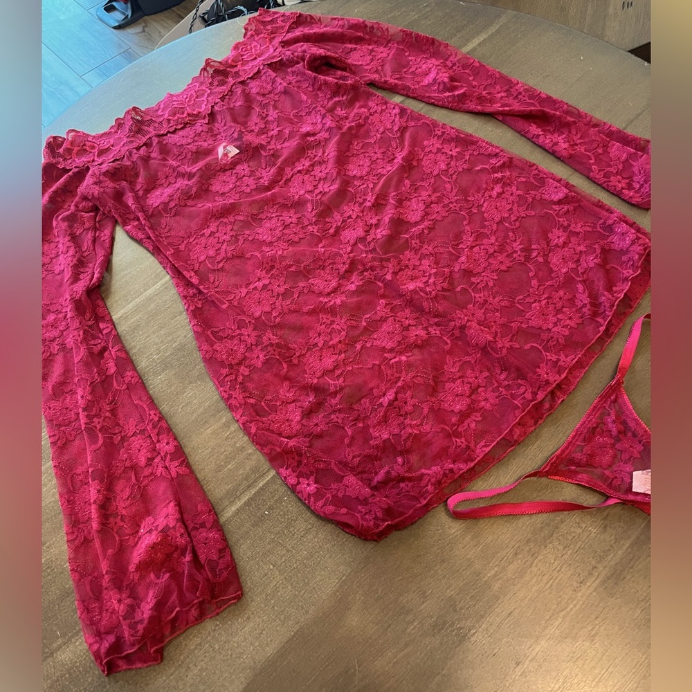 VTG XS/S lace babydoll and matching thong - Picture 2 of 9